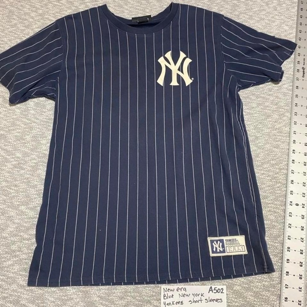New Era blue New York Yankees short sleeves Size L. SKU-A502 #yankees